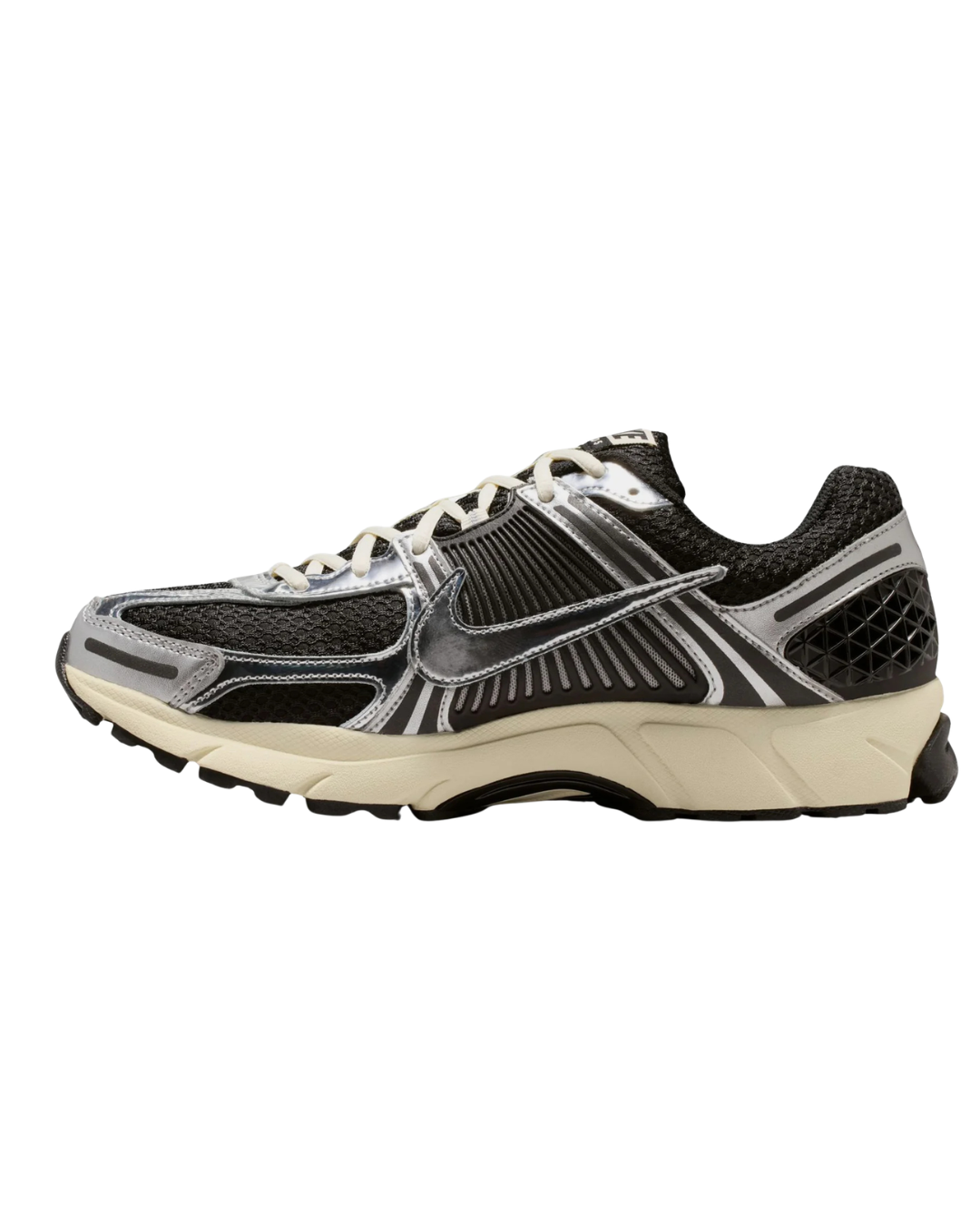 NIKE VOMERO 5